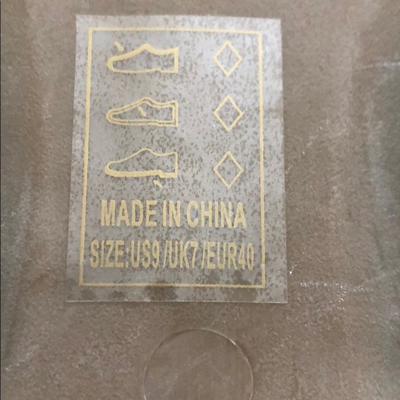 Sandals - Picture 4 of 8